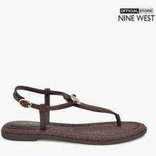 - Giày sandals nữ đế thấp dáng xỏ