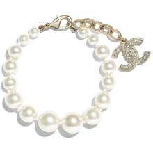 Chanel Vòng Đeo Tay Classic CC Crystal Charm Pearl Bracelet Màu Trắng