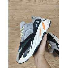 (2Hand) Giày Yeezy Boost 700 Og Sz 38 Đến 45