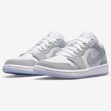 Giày Wmns Air Jordan 1 Low White Wolf Grey DC0774 105 màu xám trắng