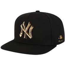 Mũ New York Yankees Metal One Point Snapback