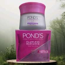 Kem Dưỡng Trắng Da Mặt Pond'S Flawless