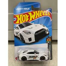 Xe Mô Hình Đồ Chơi Hotwheels Cơ Bản 1:64 