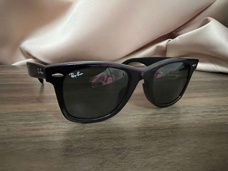 kinh mat rayban wayfarer