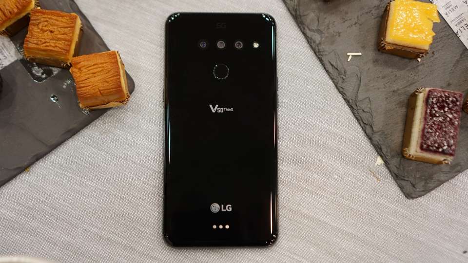 LG V50