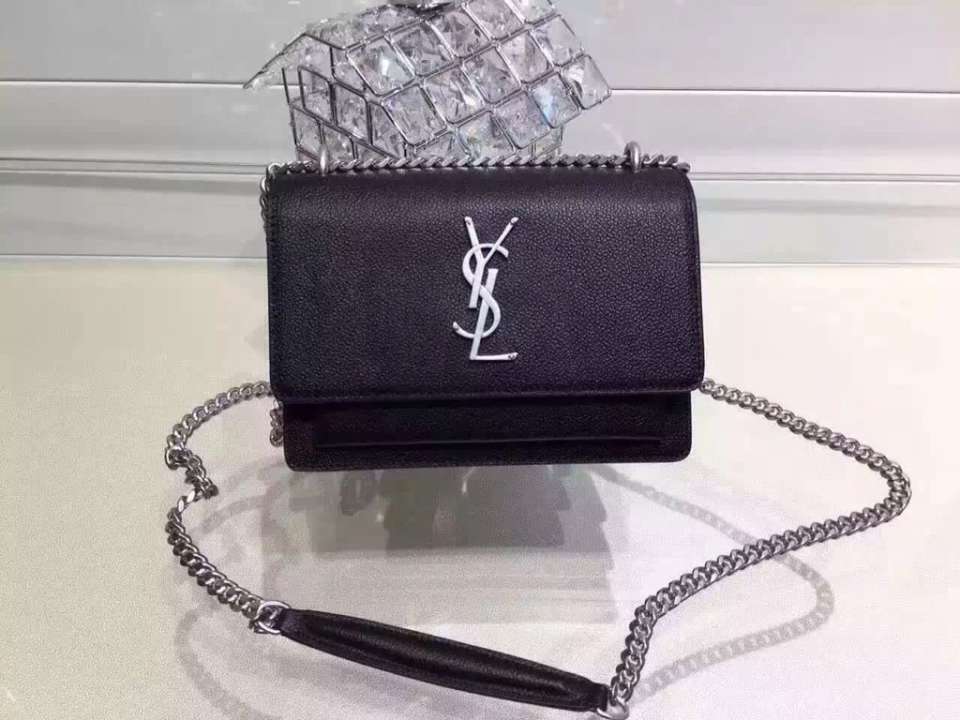 Tui Yves Saint Laurent