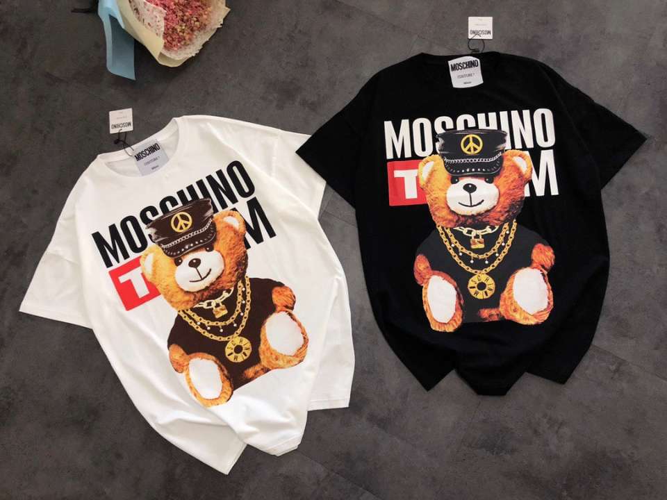 O hình discount gấu moschino