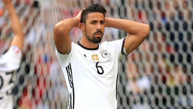 Áo cầu thủ Sami Khedira số 6