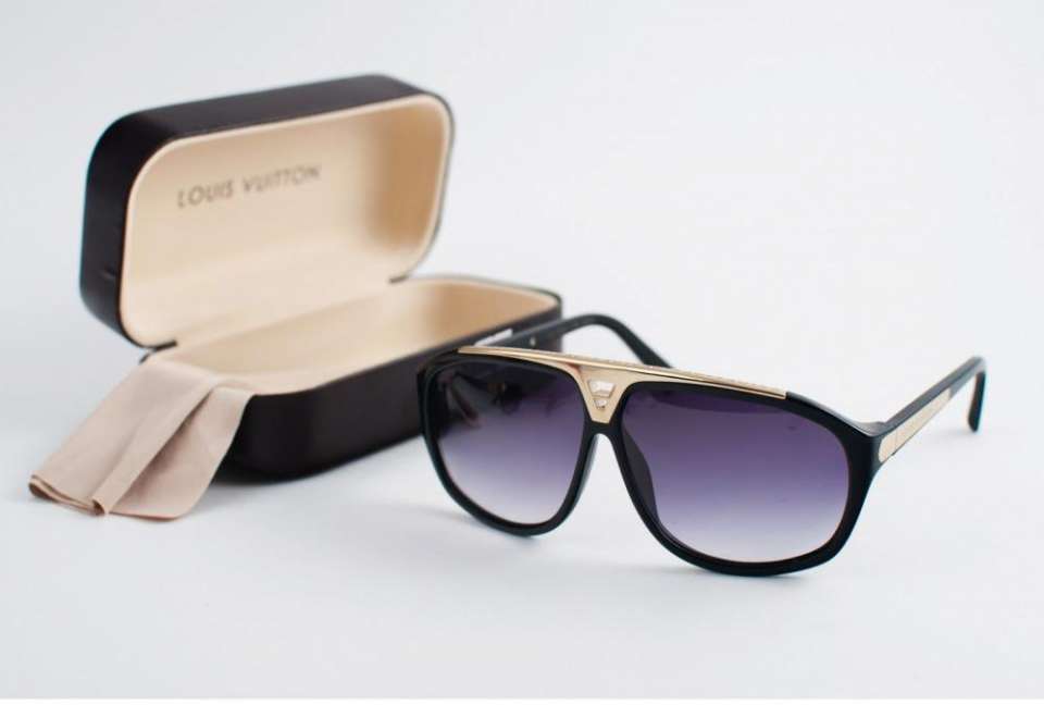 Pin by Tay on Frames  Louis vuitton sunglasses, Louis vuitton evidence  sunglasses, Stylish glasses