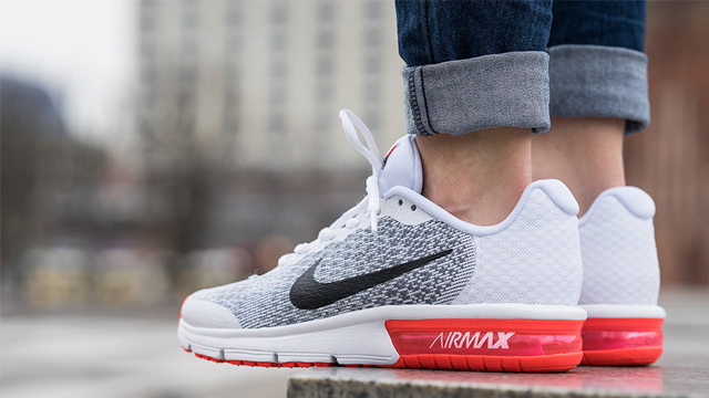 Giày đi bộ Nike Air Max Sequent 2