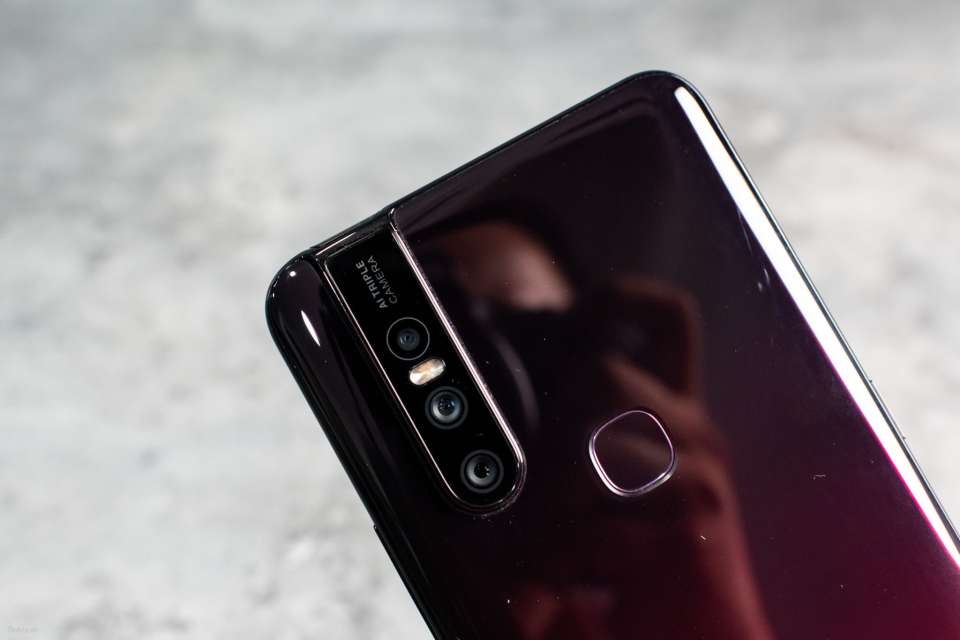 vivo V15